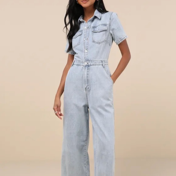 Lulus Light wash denim jumpsuit - Picture 1 of 2